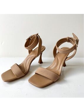Cosy Island Compystrap Ankle-Strap Heel Sandals in Tan Size 8.5